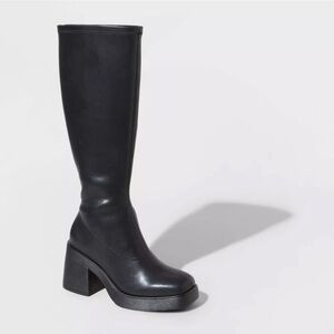 Black Knee-High Women's Boots 
Azzahya boots with memory foam!